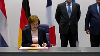 Un groupe d'intervention à neuf