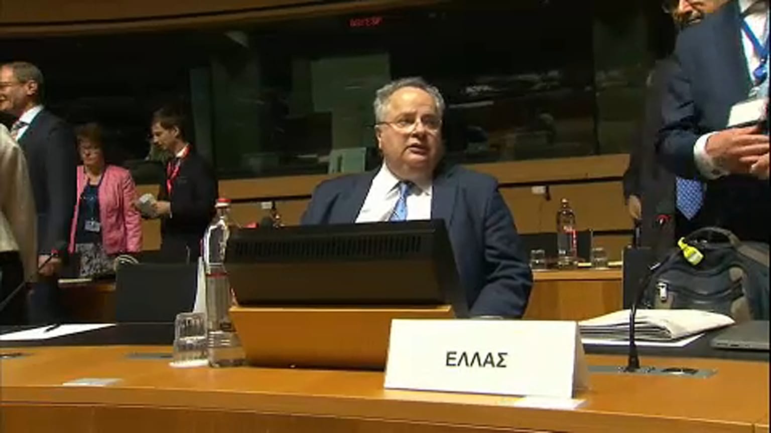 ΕΕ: «Πράσινο φως» σε ΠΓΔΜ-Αλβανία αλλά από 2019 