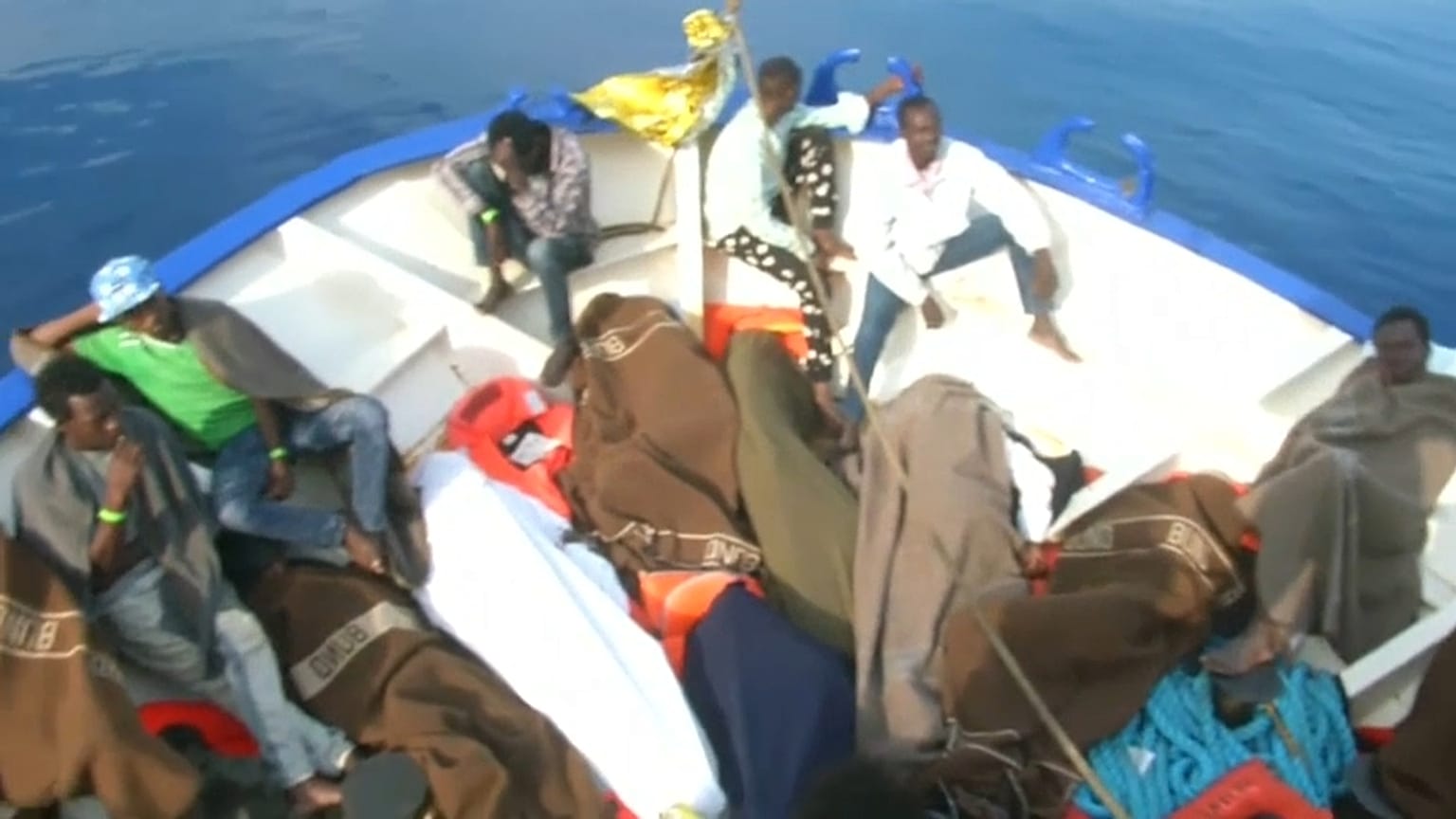 Termina el suspense para los inmigrantes del Lifeline 