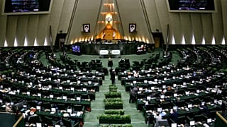 نماینده مجلس: جمع آوری امضا برای طرح عدم کفایت رئیس جمهور هفته بعد شروع می‌شود