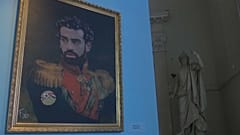 رسومات لنجوم كرة القدم العالمية تحاكي تماثيل الآلهة