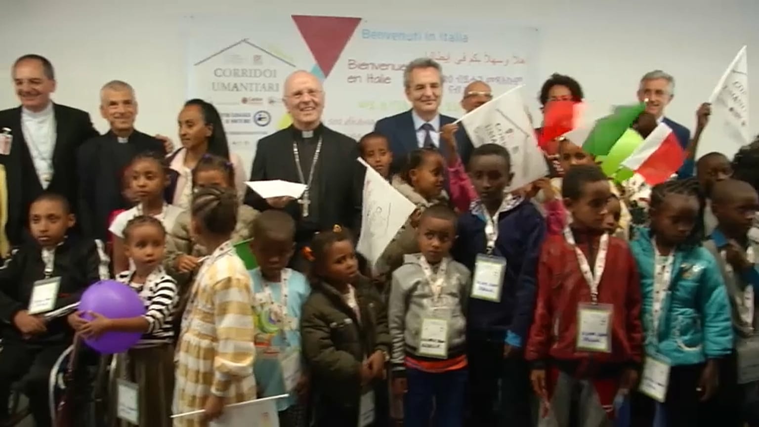 Refugees land in Rome by plane