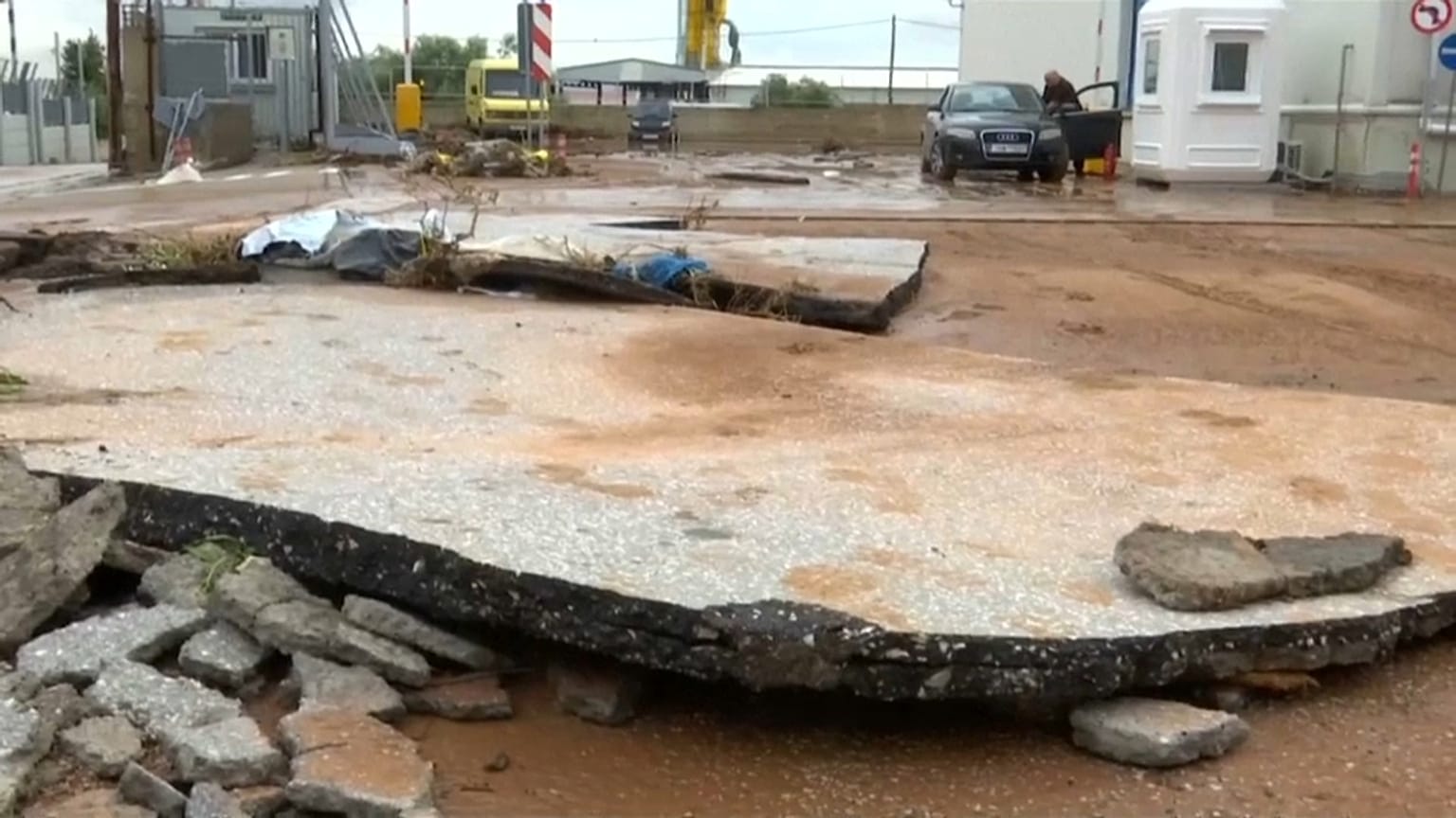 Inundaciones por fuertes lluvias en Grecia