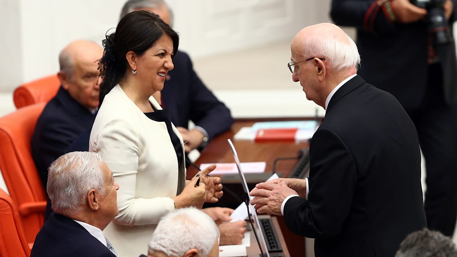 HDP'li Pervin Buldan'dan İçişleri Bakanı Soylu'ya suç duyurusu