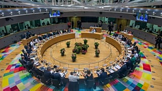 Megállapodtak az uniós vezetők a menekültválságról