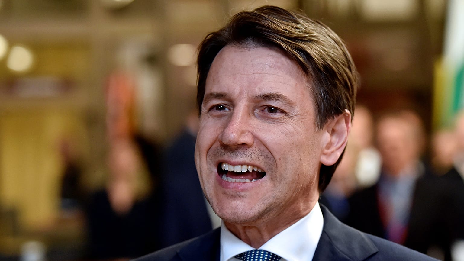 Giuseppe Conte: "Itália já não está sozinha"