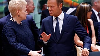 La UE creará centros de "control" de inmigrantes