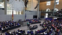 Εγκρίθηκε από τη Bundestag η συμφωνία για το ελληνικό πρόγραμμα