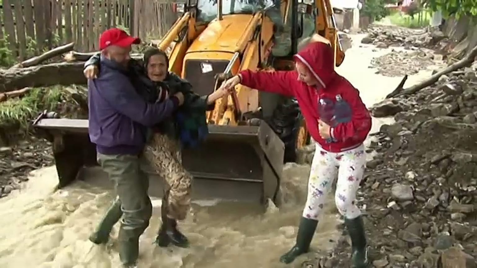 Floods hit Romania, homes severely damaged 