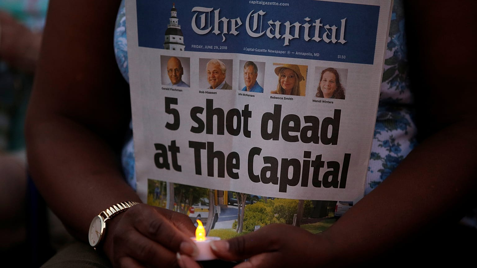 Αγρυπνία στη μνήμη των πέντε θυμάτων της "Capital Gazette"