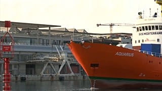 El Aquarius vuelve a las costas libias con una advertencia de la UE