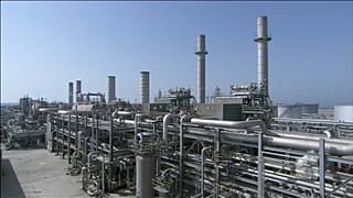 Trump pede à Arábia Saudita para aumentar produção de petróleo