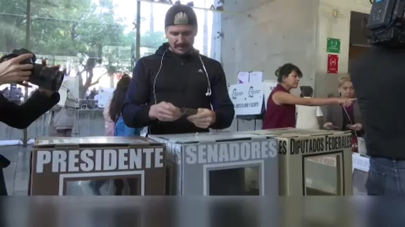 Urnas já encerraram no México