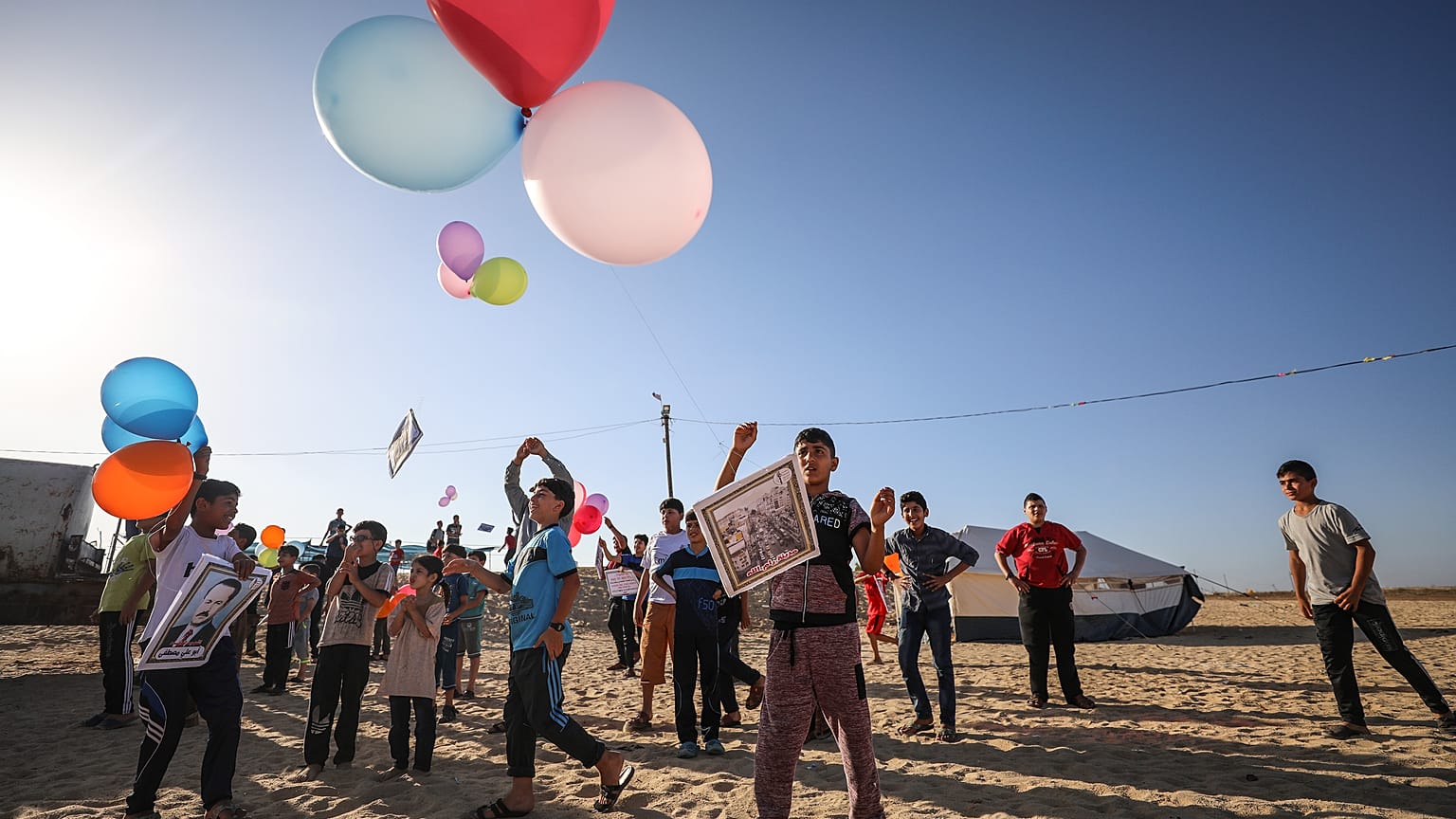 İsrail'den balonlu protestoya hava saldırısıyla müdahale