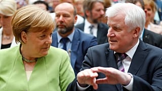 Seehofer - Entscheidung erst an diesem Montag