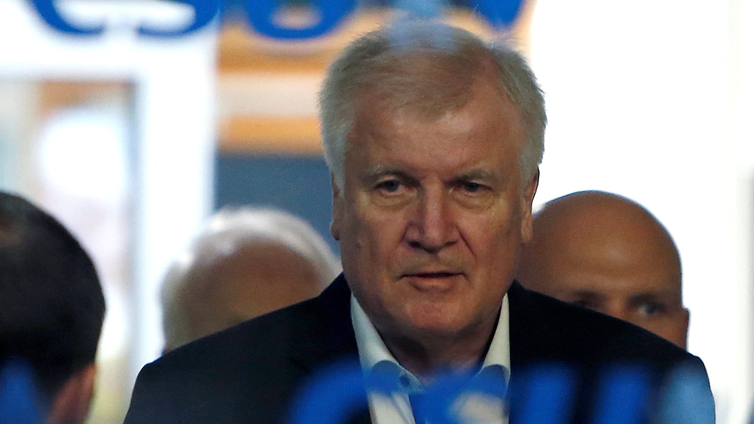 Allemagne : le ministre de l'Intérieur propose sa démission 