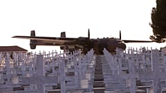 Το ΝΟΡΑΤΛΑΣ στέκει στον Τύμβο της Μακεδονίτισσας
