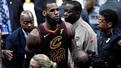LeBron James ficha por los Lakers