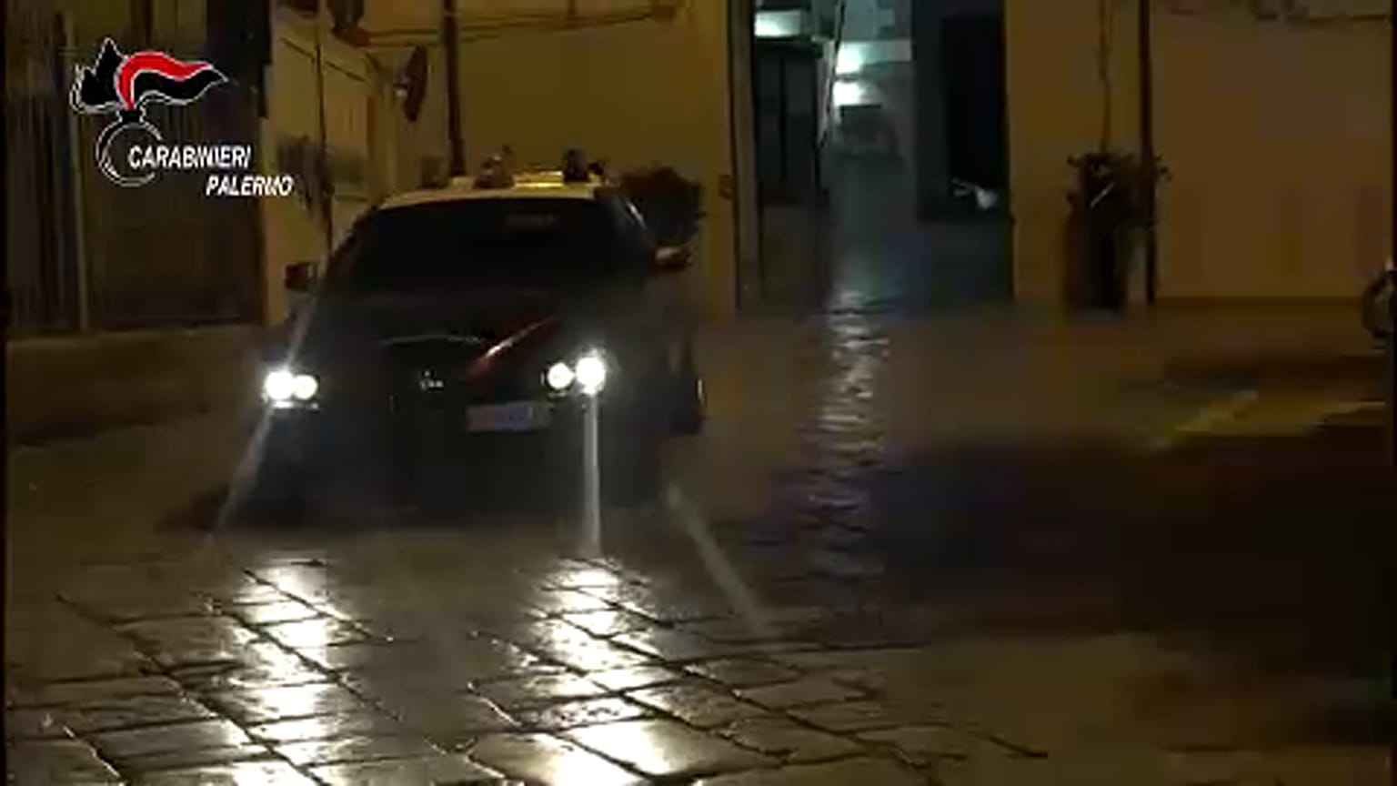 Ιταλία: Οι καραμπινιέροι συνέλαβαν σπείρα λαθρεμπόρων