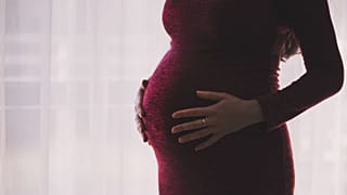 Scienziati lavorano all'ovaio artificiale per aiutare a concepire dopo cure per il cancro