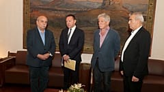 ΤτΕ: Ανησυχία για τα πρωτογενή πλεονάσματα