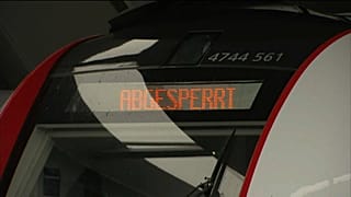Arbeitszeitverlängerung: Eisenbahner legen Zugverkehr in Österreich lahm