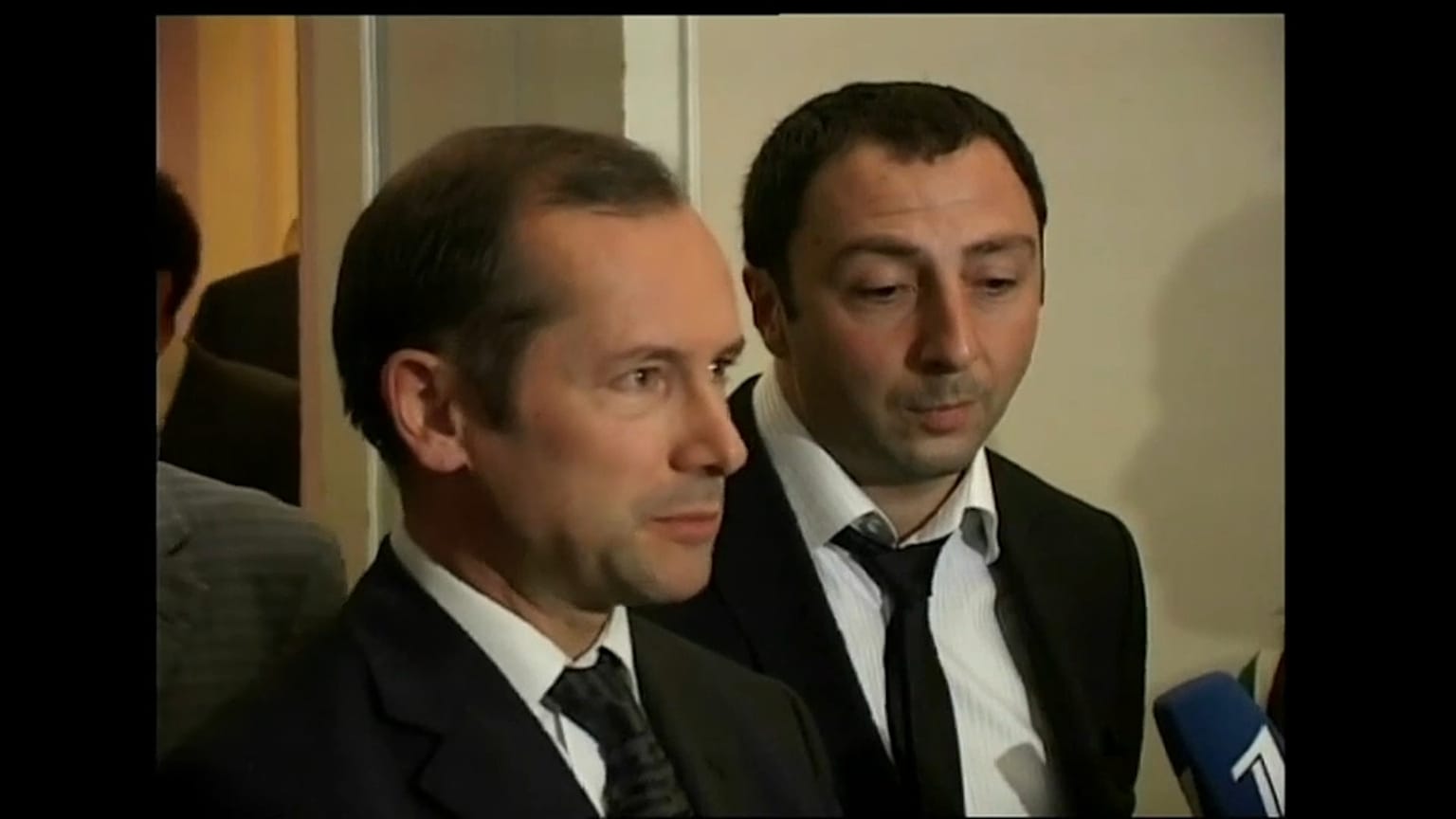 Macron remplace son ambassadeur en Hongrie, jugé pro-Orbán