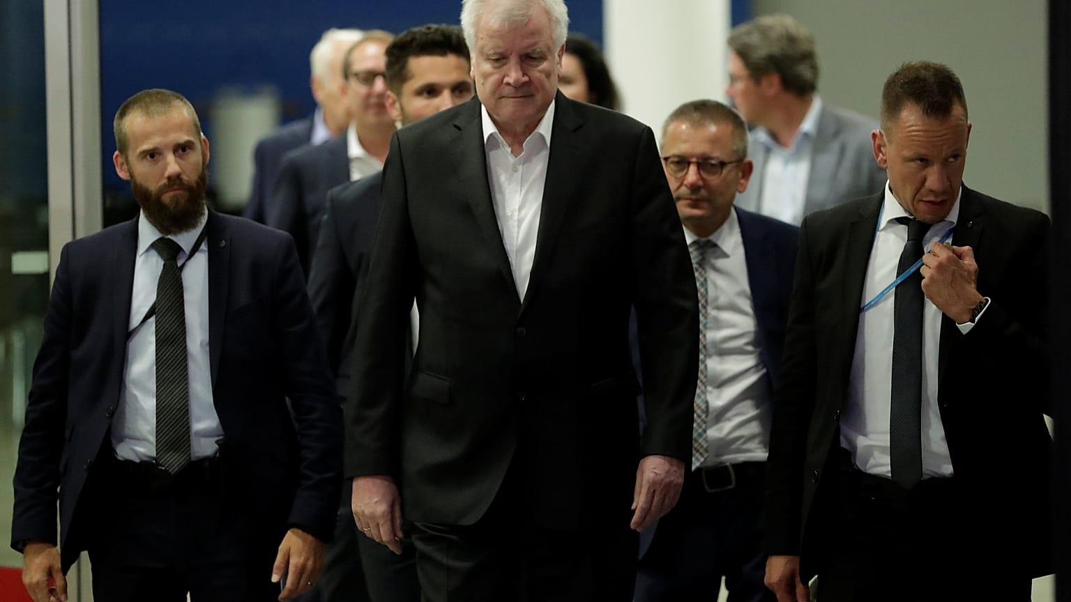 Merkel und Seehofer erreichen Durchbruch im Migrationsstreit 