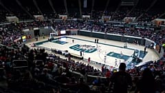 Filipinler-Avustralya basketbol maçı 'boks ringine' dönüştü