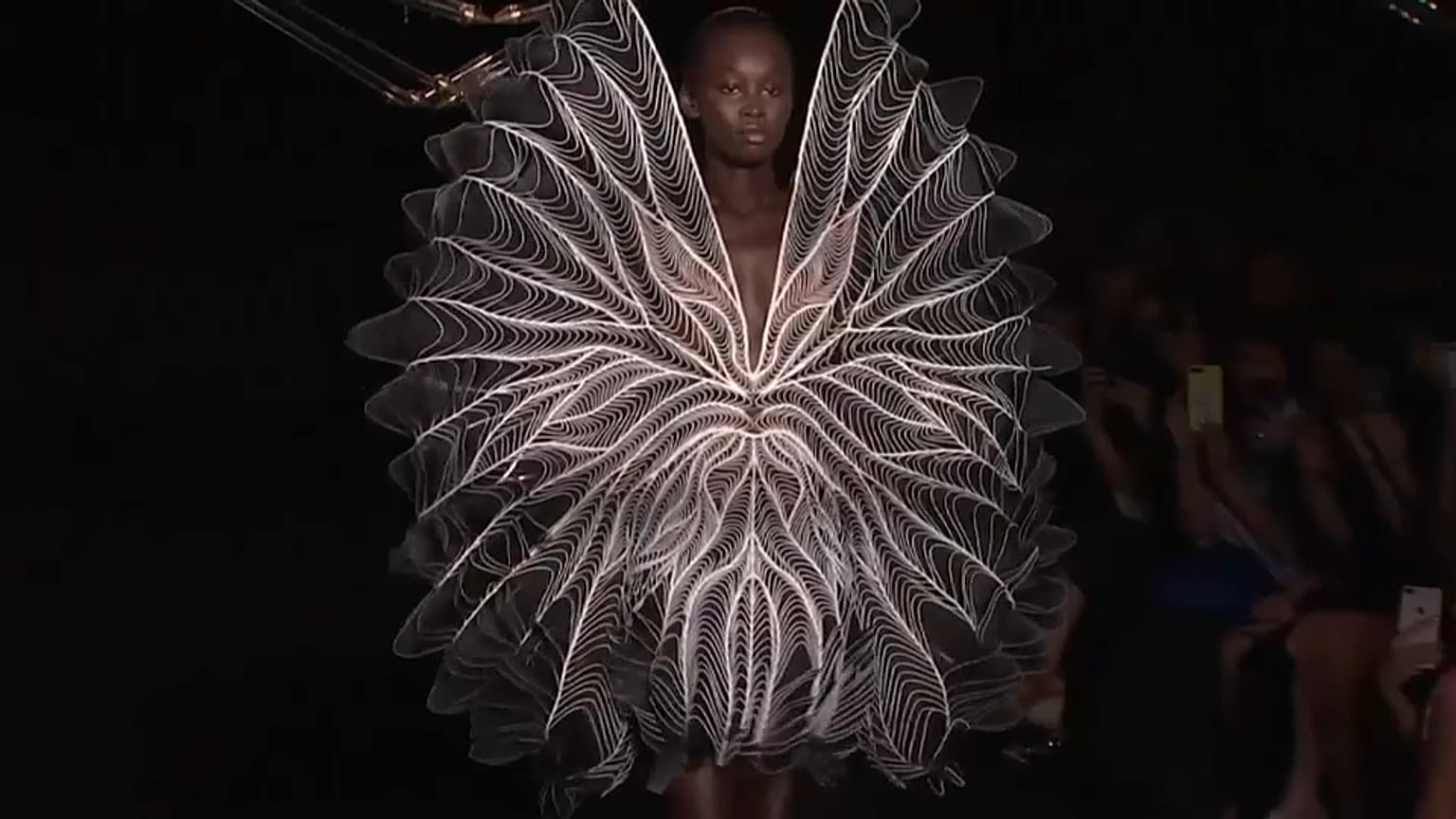 La Semana de la Moda de París y los pájaros