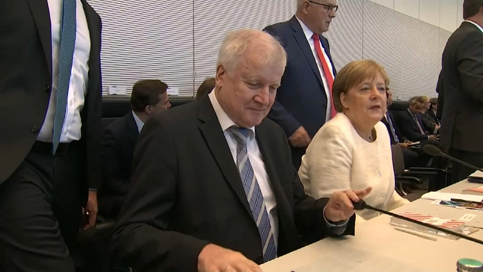 seehofer merkel