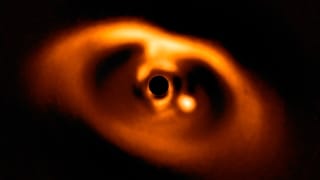 Giant telescope captures first-ever snapshot of a newborn planet