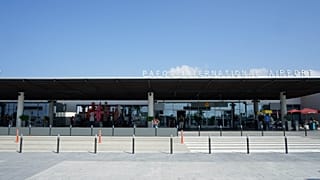 Κύπρος: Πήδηξε την περίφραξη του αεροδρομίου για να προλάβει το... αεροπλάνο!