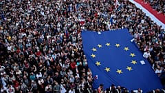 Σε εφαρμογή η αμφιλεγόμενη μεταρρύθμιση της δικαιοσύνης στην Πολωνία