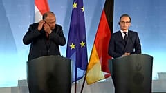  مصر تنأى بنفسها عن فكرة الاتحاد الاوروبي لانشاء مراكز للمهاجرين بشمال افريقيا 