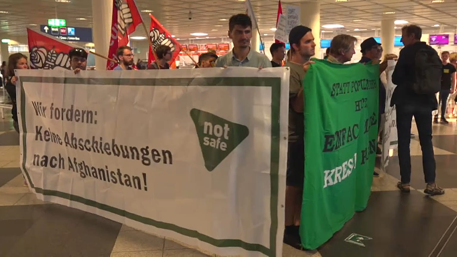 In Germania riprendono i rimpatri di massa in Afghanistan 