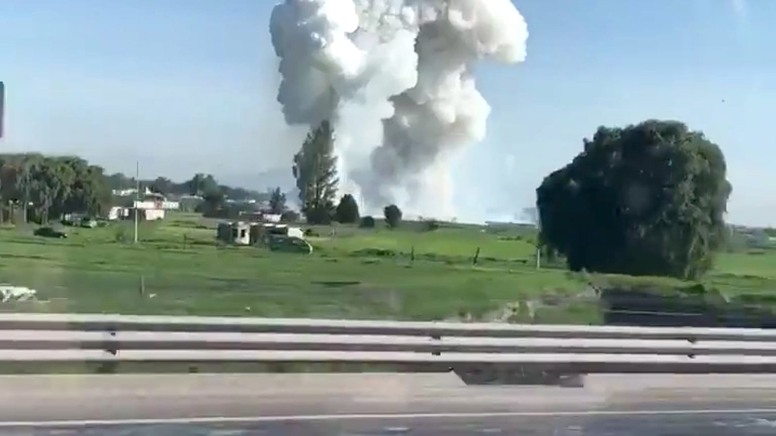México: ascienden a 24 los muertos en una explosión pirotécnica