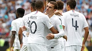 كأس العالم 2018: فرنسا تتفوق على الأوروغواي بهدفين نظيفين بفضل فاران وغريزمان