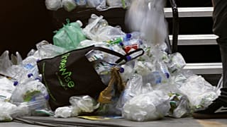 Terror group al-Shabaab bans single-use plastic bags