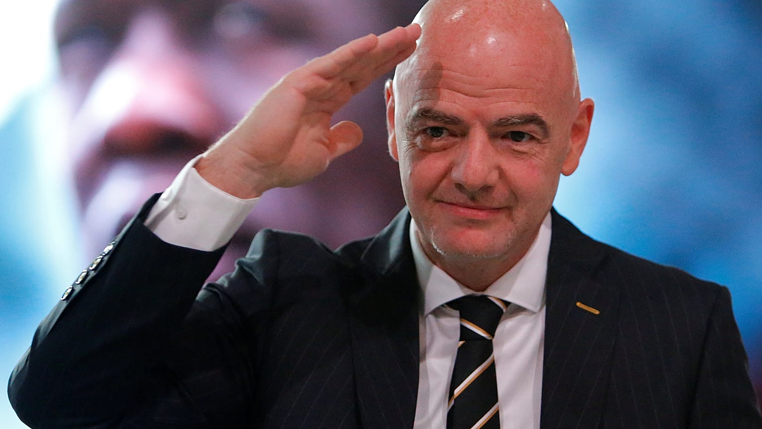 Tayland'da mağarada mahsur kalan çocuklara Dünya Kupası daveti