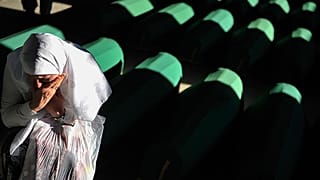 Srebrenitsa soykırımı kurbanlarına Hırvatistan Meclisi'nde anma