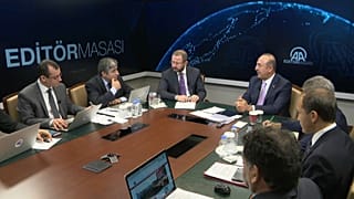 Militari turchi, Cavusoglu: "Grecia influenzata da Unione Europea"