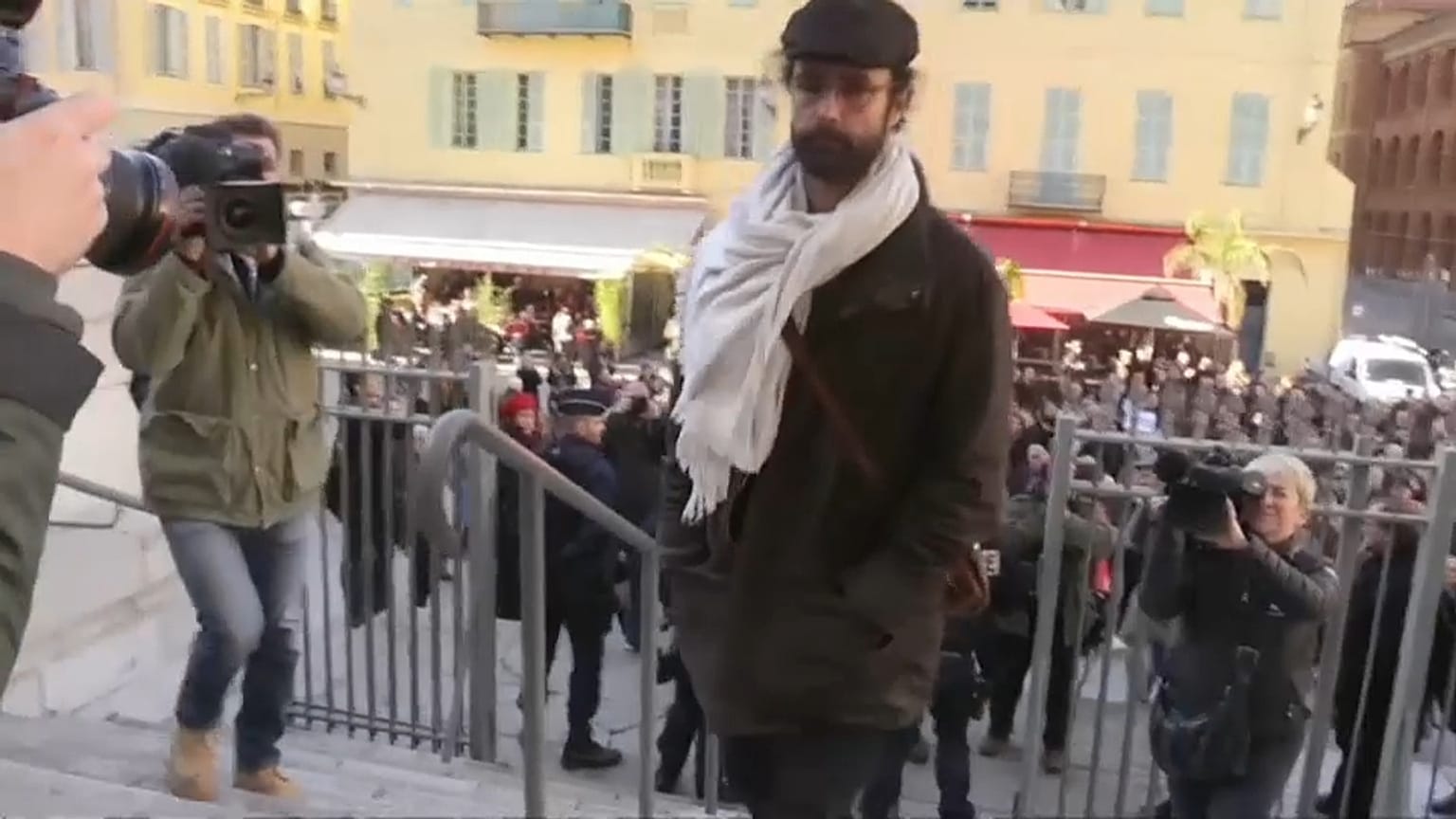"La fraternidad no es delito"