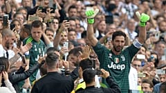 40 yaşındaki Buffon Paris Saint Germain'e imza attı