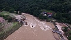 Cheias no Japão mobilizam equipas de emergência 