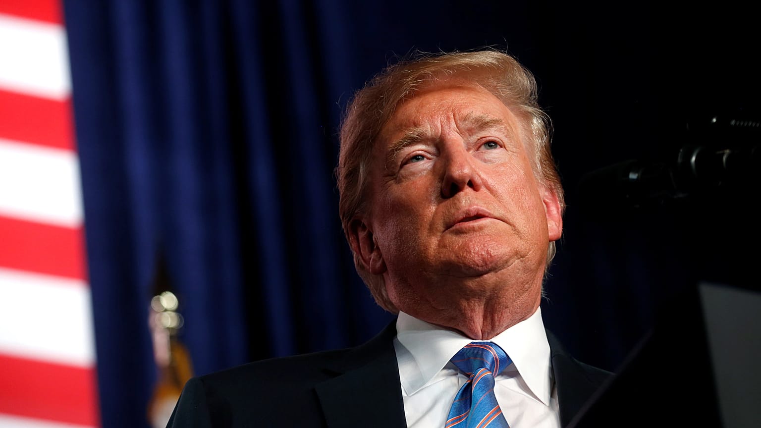 Trump New York Times ve Washington Post’u hedef aldı:"7 yıl içinde kepenk kapatacaksınız"