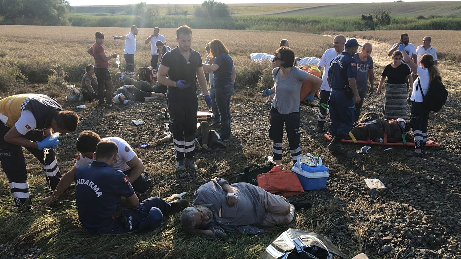 Tekirdağ'da tren kazası: 10 ölü ve 73 yaralı