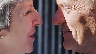 Brexit: Bruxelas desvaloriza demissões de ministros
