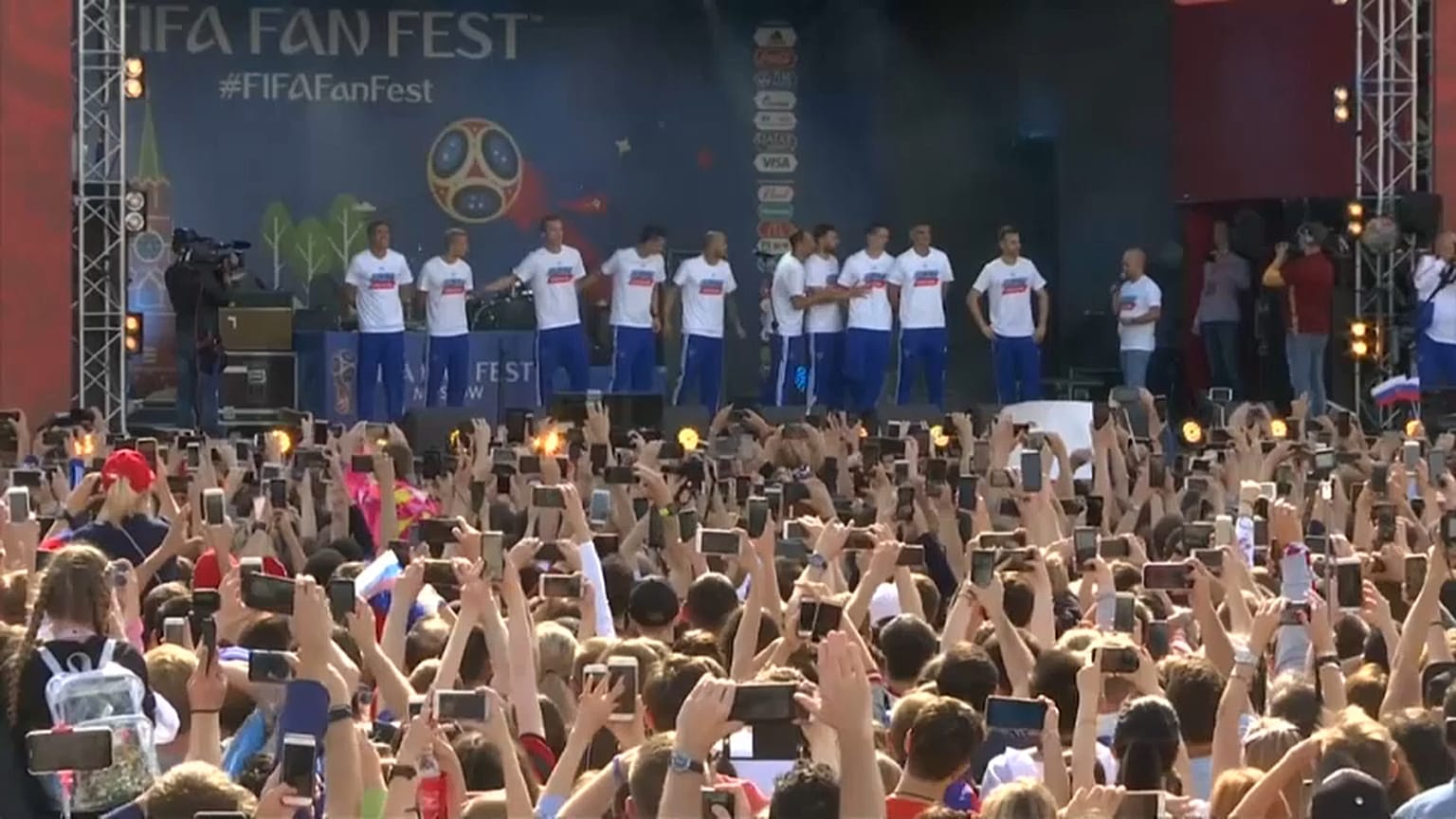 Russlands Nationalmannschaft verabschiedet sich von den Fans