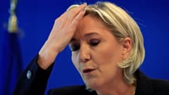 Francia, blocco dei fondi di 2 milioni di euro al partito di Le Pen